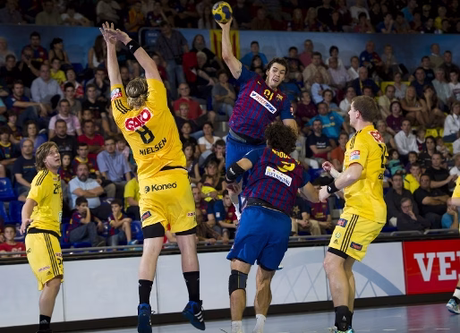 2011 10 15 fcb intersport   ik savehof 031