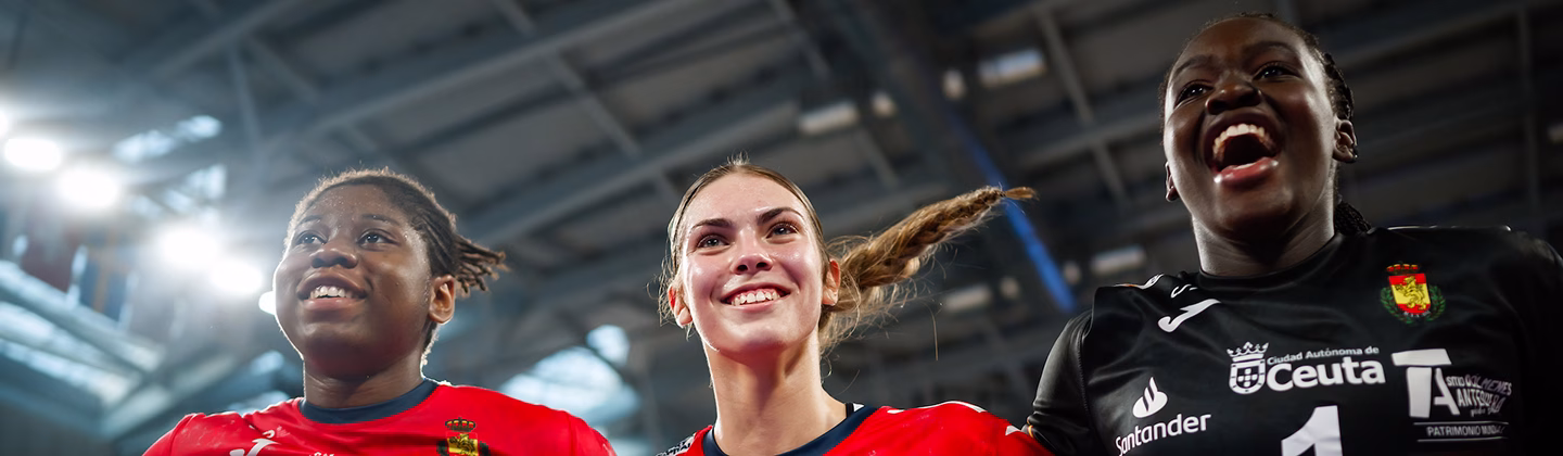 espana cronica vs r.checa