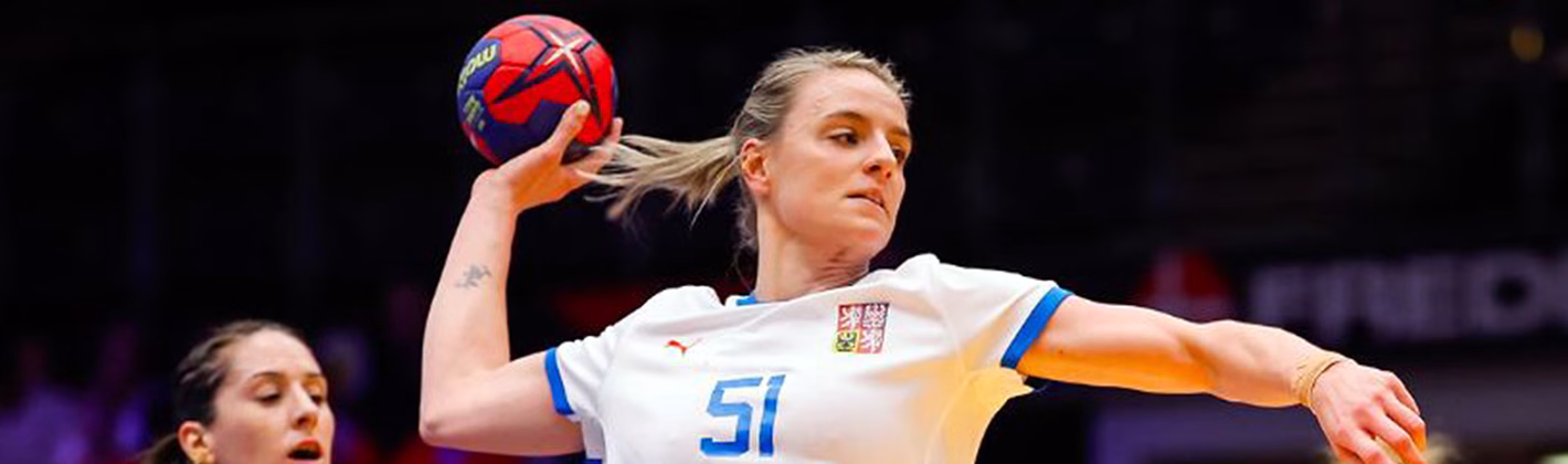 j4 chequia argentina cabecera