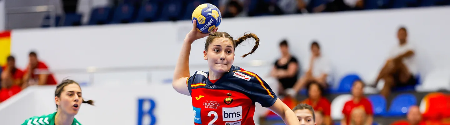 ROU26 Spain vs Montenegro (MR) MAL3893 AM1
